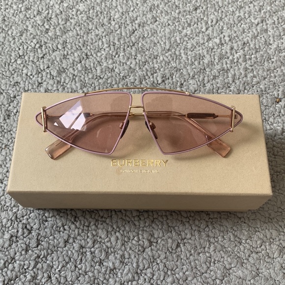 BURBERRY PINK TINTED LENSES CAT EYE SUNGLASSES - Picture 5 of 14